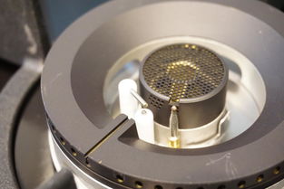 純藍猛火與高效節(jié)能的完美融合——方太JACB系列燃氣灶深度測評與技術解析